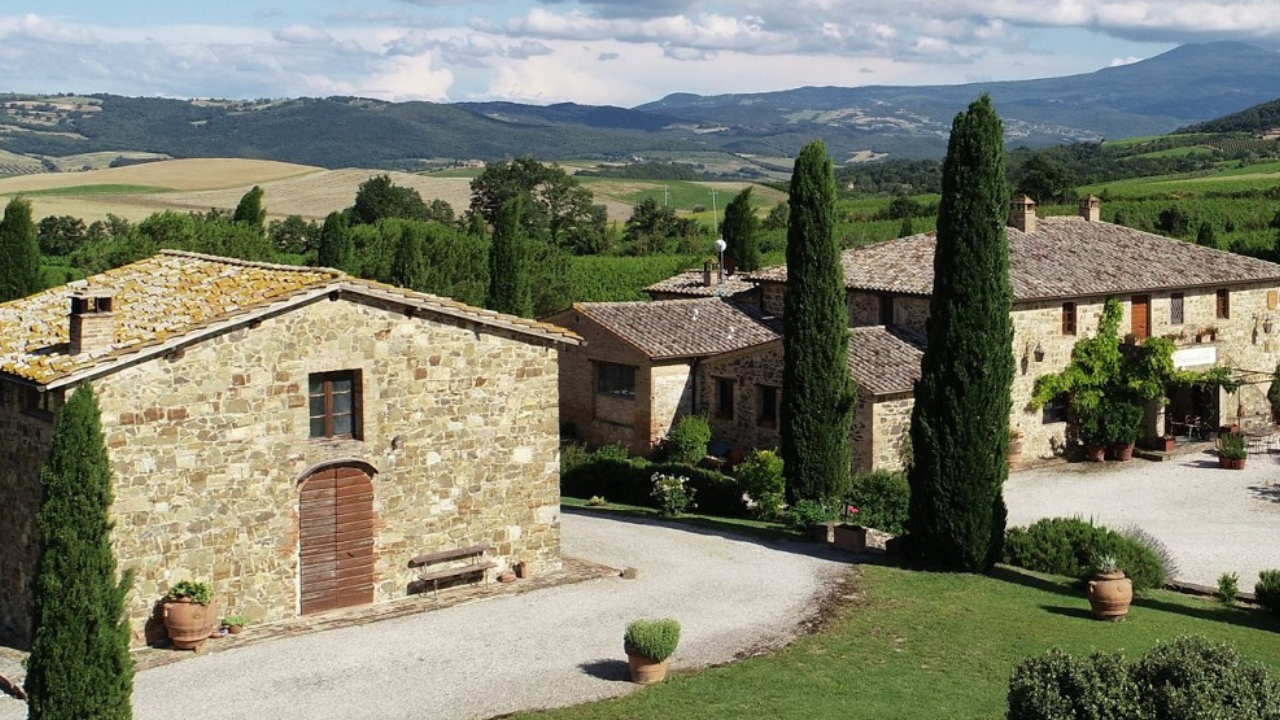 Casanova Di Neri Vineyards
